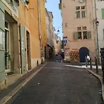 Plein Coeur Du Quartier Du Panier . Chaleureux T2.