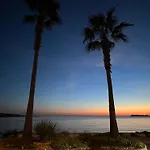 Petit Paradis A Sanary Avec Vue Mer Wifi Et Clim