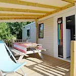 Camping 4 Etoiles - Piscine - Eeiaee