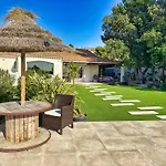 Villa Prestige 5 Etoiles, Piscine, Jacuzzi & Vue - Climatisation