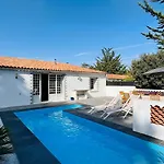 Maritime Villa Between Beach And Forest