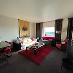 Biarritz Center Appartment, Beach & Golf Walking Tour