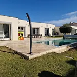 Villa Moderne De 220M2 Avec Piscine, Serignan
