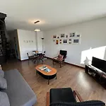 Duplex T3 Lumineux Avec Terrasse, Parking, A 5 Min Du Centre - Fr-1-239-1092