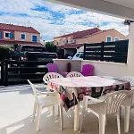 Le Petit Paradis