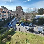 Parc De La Roseraie