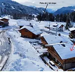 Chalet Cozy A 4* Avec Cheminee, Wifi, Et Balcon Proche Des Pistes Aux Gets - Fr-1-598-89