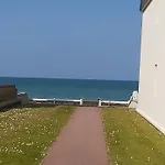 Les Pieds Dans L'Eau - Acces Direct A La Plage