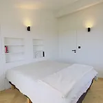 Villa De Luxe Avec Piscine Au Centre De La Couarde