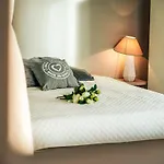 Apartment Les Balcons De La Rance By Interhome