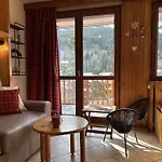 Studio Chaleureux Et Spacieux Pour 2 A Meribel, Proche Des Pistes - Fr-1-180-653