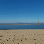 Spacious House Near The Beach
