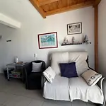 Maison Lumineuse Au Calme, Pres Mer