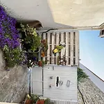 Au Coeur D'Un Jardin Ensoleille