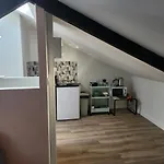 Studio Downtown, Proche Ville Close, Wifi