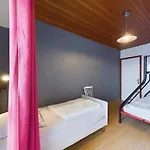 Appartement Pour 8 Sur La Grande Plage De St Gilles