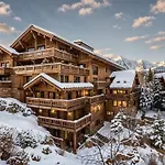 Appartement De Luxe Avec Jacuzzi Et Terrasse Panoramique A Meribel - Fr-1-613-134