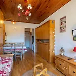 Charmant Studio Avec Balcon Et Proximite Commerces - Fr-1-304-88