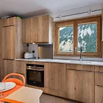 Appartement 4* Avec Balcon, Parking, Et Casier A Ski - Courchevel 1650 - Fr-1-563-15