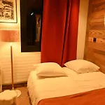 Appartement 2 Chambres Proche Pistes Avec Balcon Et Parking - Fr-1-459-181