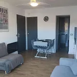 Appartement T2 Pour 5 Pers Avec Piscine Et Parking - Le Barcares - Fr-1-195-88
