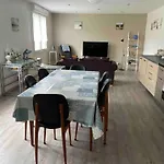 Appartement Charmant A Frehel, Grand Jardin.B