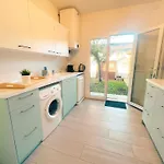 Villa Au Calme Avec Piscine, Grand Jardin Et Studio Independant