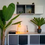 Appartement Climatise Tout Equipe Avec Balcon Au Coeur De Marseille