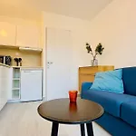 Close To Golf Ponant Studio Clim Parking Wifi