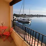 Maison De Vacances Unique, Au Bord De La Mer, Proche Plages