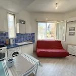 Appartement En Rdc Droite A Deux Pas De La Plage