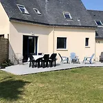 Villa A 50M De La Plage Avec Jardin, Wifi A Tregastel - Ref 138