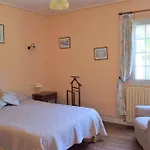 Grande Maison Familiale A 50M De La Mer Avec Jardin A Tregastel - Ref 77