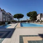 Studio Cabine Climatise Avec Terrasse Et Piscine Sur Le Port De Gruissan, Proche Plage - 4 Couchages - Fr-1-229-104