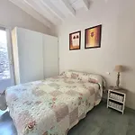 Maison Bord De Mer Climatisee Avec Jardin, Parking Et Wifi A Port-Vendres - Fr-1-309-7