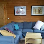Chalet Noella - Chalet Traditionnel En Bois A 250M Des Pistes, Centre Et Animations, 14 Pers - Fr-1-513-60