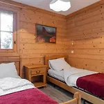 Chalet Familial 4 Chambres Avec Sauna A Courchevel - Fr-1-514-69