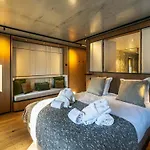 Chalet 10 Pers. A Courchevel 1650 Avec Jacuzzi Et Ascenseur - Fr-1-563-133