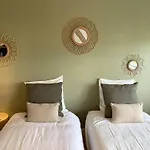 Maison A 250M De La Plage Avec Wifi A Tregastel - Fr-1-368-456