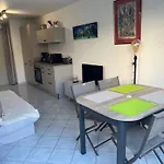 Agreable T2 Rdc Avec Parking Et Piscine Au Cap D'Agde - Fr-1-749-82