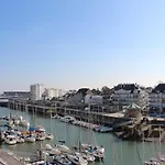 Appartement 5 Pieces 8 Pers. Avec Terrasse Et Parking A La Baule - Fr-1-245-212
