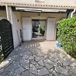 Pavillon Valras-Plage Avec Piscine, Climatisation Et Parking - Fr-1-781-87