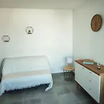 Studio Avec Coin Nuit A Deux Pas De La Plage