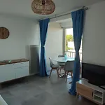Studio Avec Coin Nuit A Deux Pas De La Plage