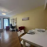 Studio Cosy Au Coeur De La Rochelle, Proche Vieux Port Et Plage, Avec Tout Confort Et Menage Inclus - Fr-1-246-621