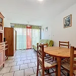 3085- T2 Dans Residence Piscine
