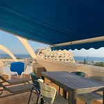 Studio Climatise Avec Grande Terrasse Et Parking Prive, Proche Plage Et Commerces - Fr-1-716-60