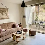 Appartement Cosy Avec Jardin Proche Centre .