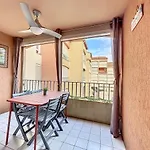 3626-A 400M De La Plage, Piscine, Parking