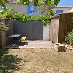 Charmante Maison A L'Ile De Re Au Calme, Avec Jardin Et Deux Velos